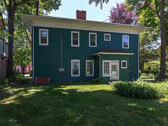 3rd image of 314 W Clinton St