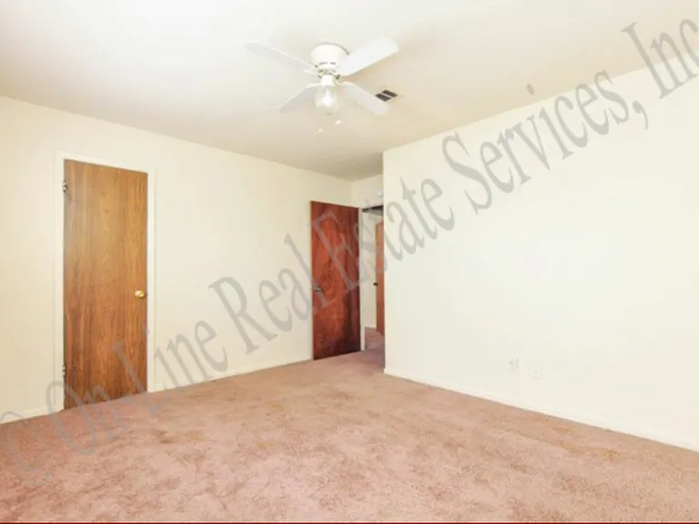 2805 Longmire Dr #D — Photo 5