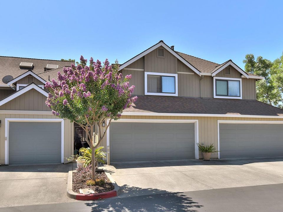 1st image of 304 Pebble Creek Ct