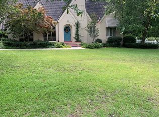 908 Center Dr, Vidalia, GA 30474
