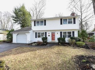 126 Devon Rd, Delmar, NY 12054