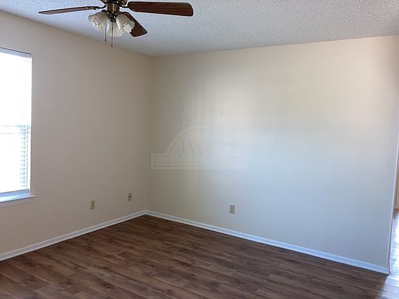 2nd image of 810 N 5th St Unit A