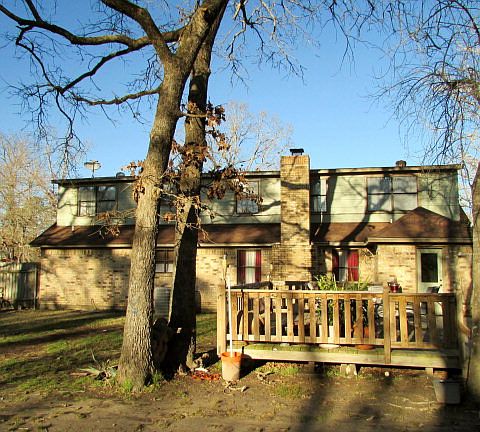 4th image of 104 W Creek St