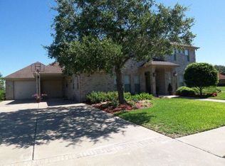 705 Charleston Dr, Victoria, TX 77904