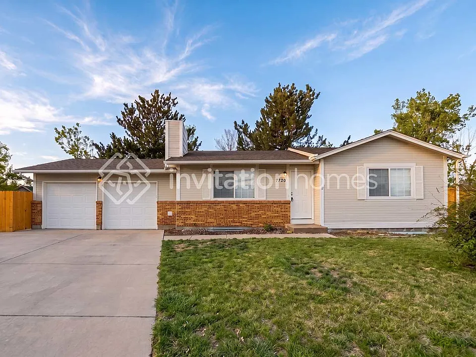 7720 Fall Brook Ct