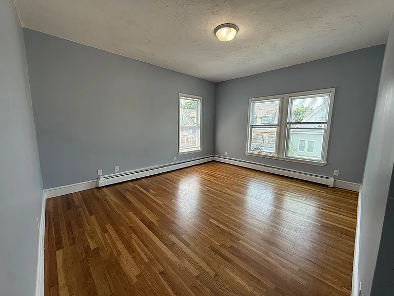 14 Mount Everett St — Photo 2