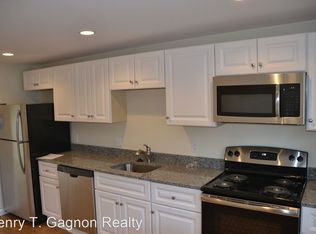 402 Merrimac St APT 1, Newburyport, MA 01950