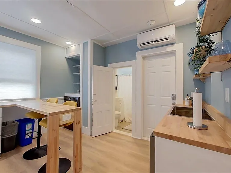382 Spring St #3 — Photo 12
