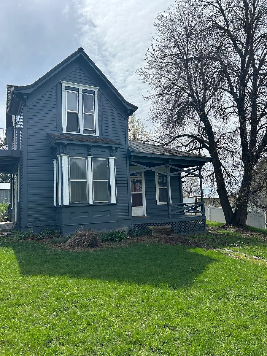 Building Photo - 355 E Elmo St