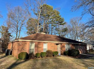 1029 Sandy Springs Rd NW, Huntsville, AL 35806