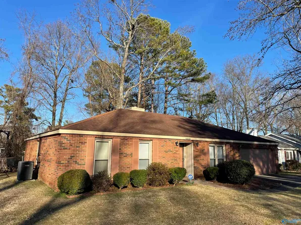 1029 Sandy Springs Rd NW, Huntsville, AL 35806