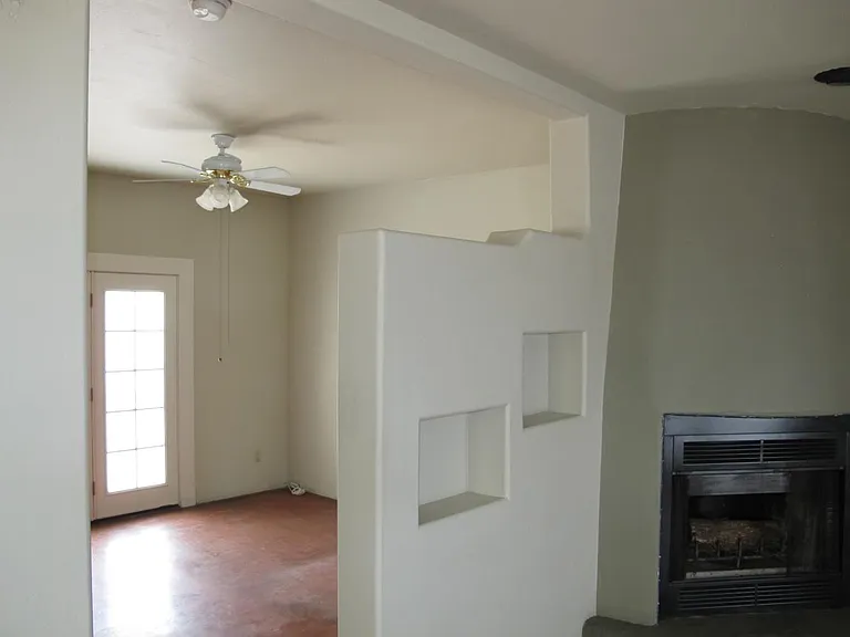 2315 W Wagon Wheel Dr — Photo 8