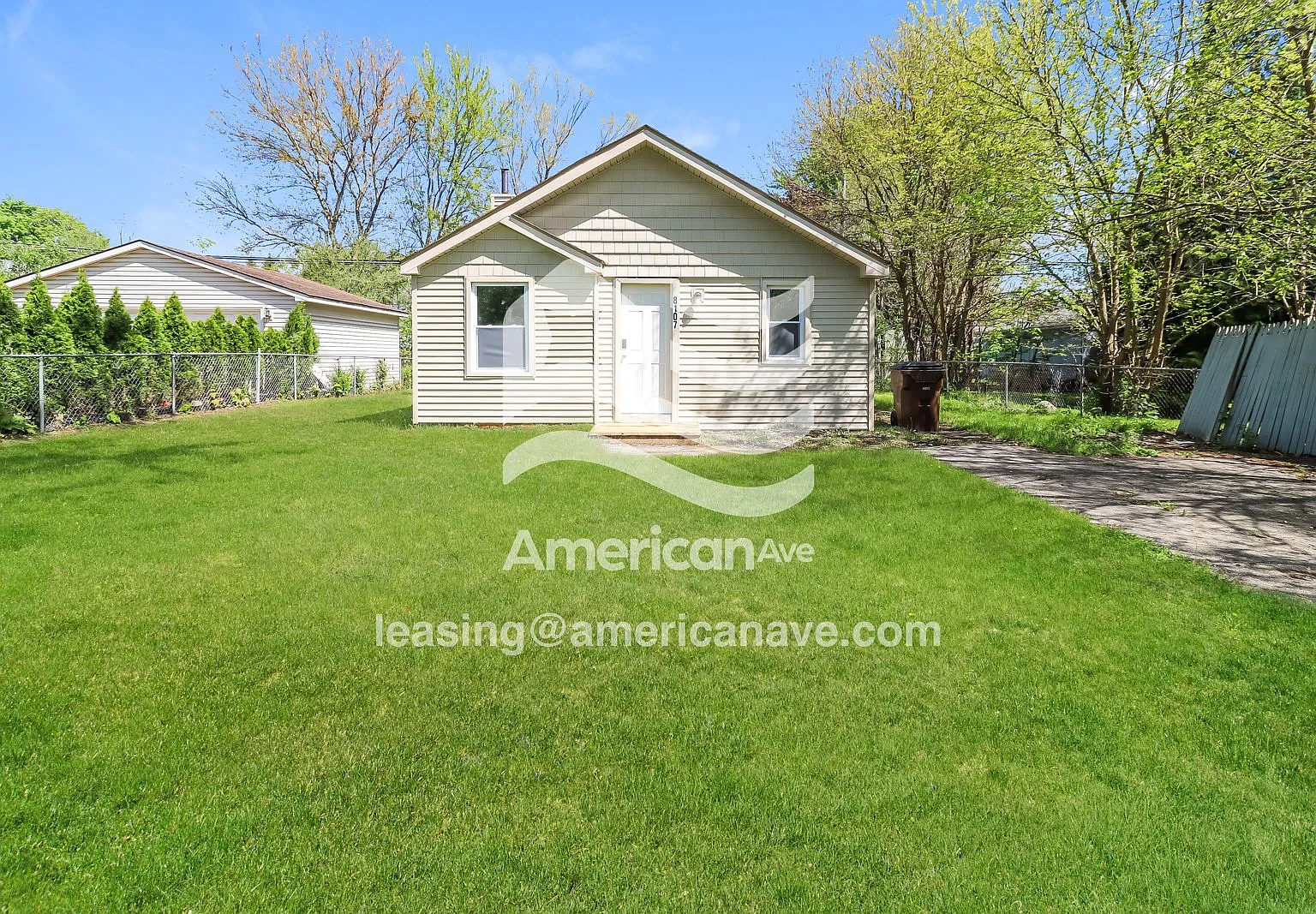 3 bed, 1.0 bath, 972 sqft, $1,650 — Photo 1