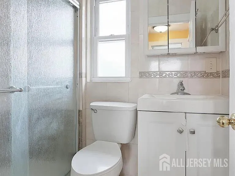 25 Langley Pl — Photo 18