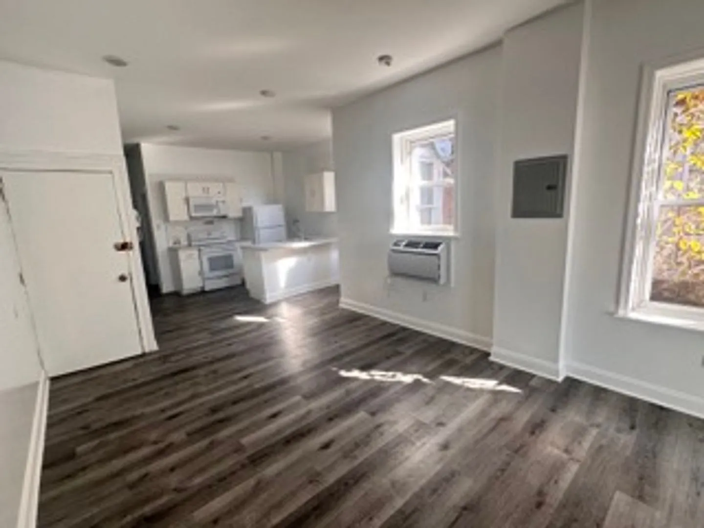 5036 Walnut Street — Photo 3