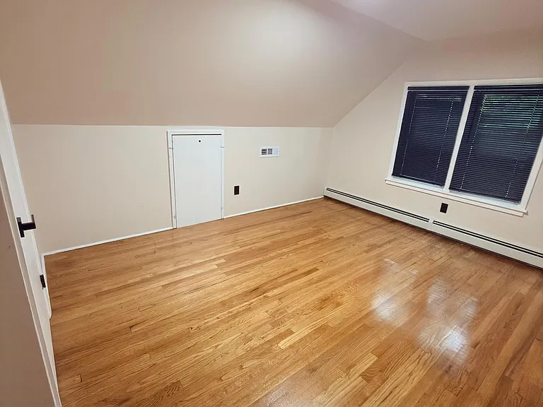 675 Platt St — Photo 2