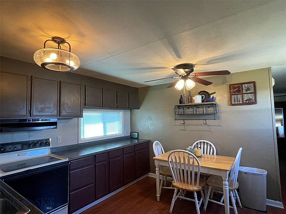 5th image of 302 C St