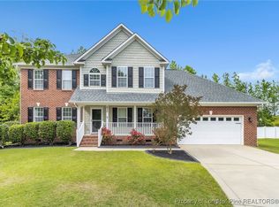 630 Thorncliff Dr, Raeford, NC 28376