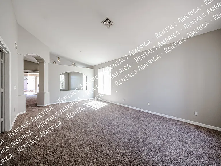 13874 W Wilshire Dr — Photo 4