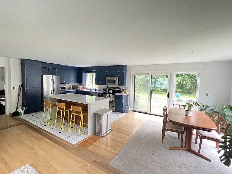 54 Bartley Ave — Photo 3