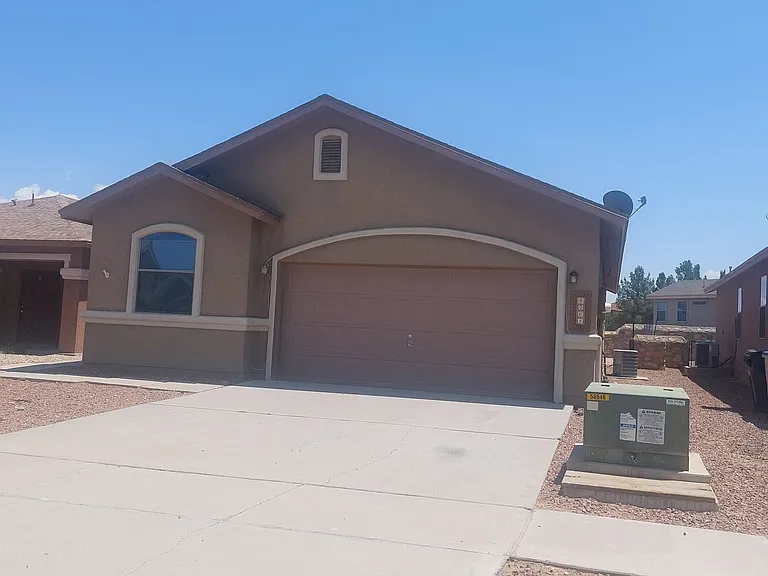 4768 Joseph Rodriguez Dr — Photo 1