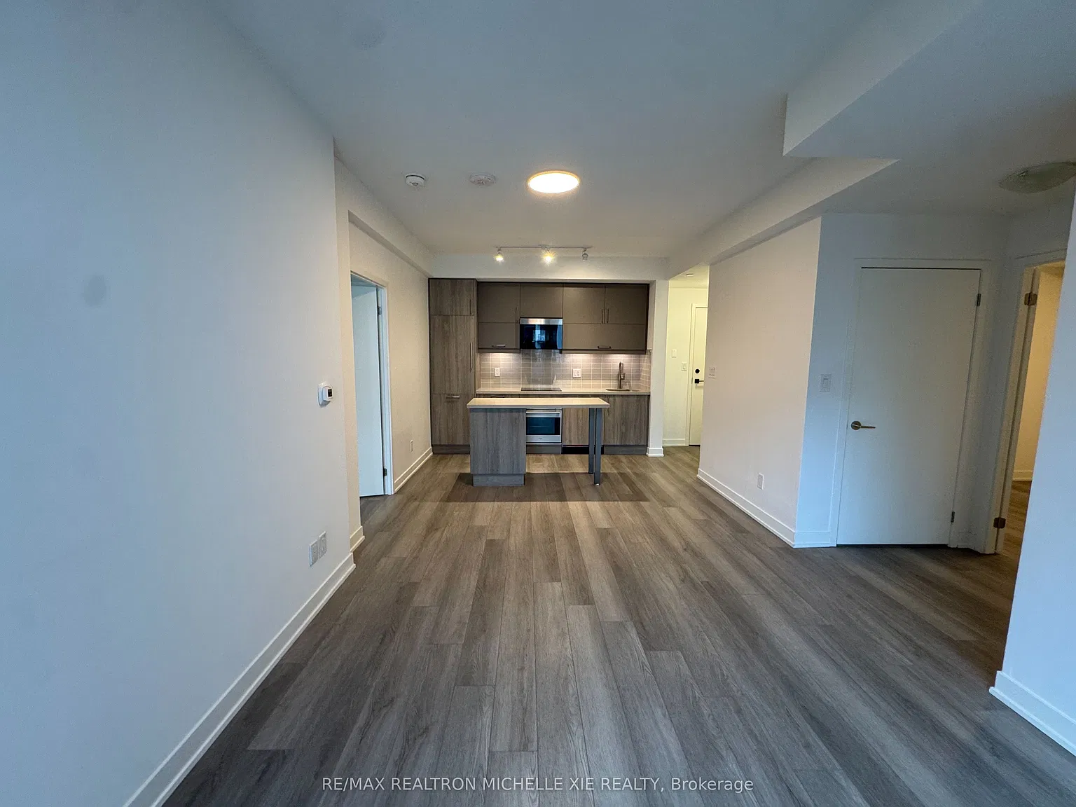 2 bed, $2,500 — Photo 2
