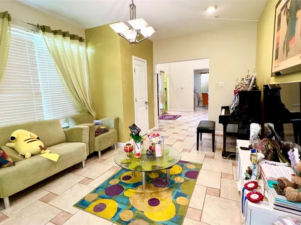 13518 Oak Bend Forest Dr, Houston, TX 77083