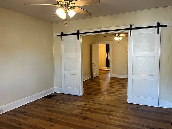 4th image of 1809 Mills Ave #1