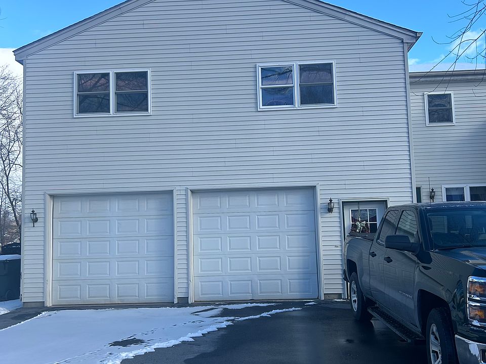 1st image of 80 Greenwood Ct
