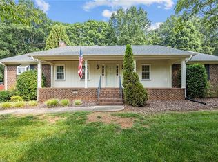 211 Forestview Dr, Elon, NC 27244