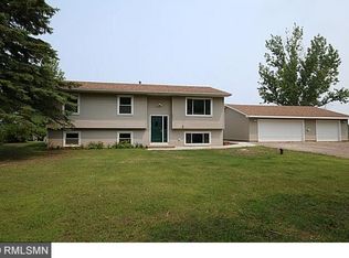 20731 Butternut St NW, Oak Grove, MN 55011