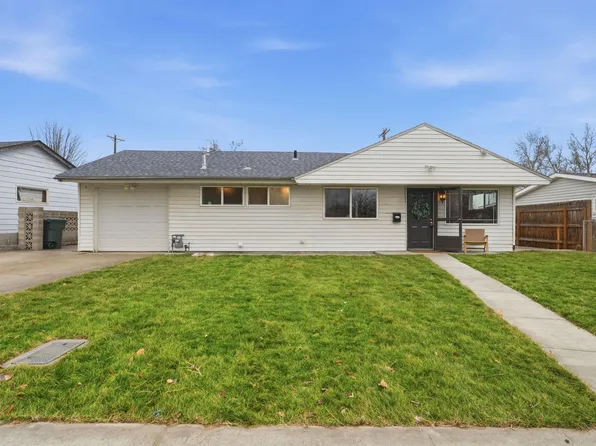 2213 Duportail St, Richland, WA 99352