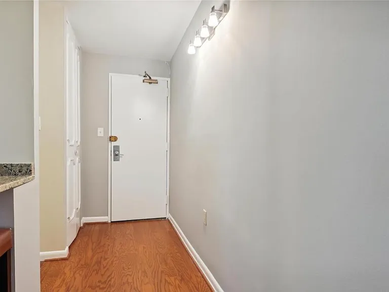 1718 P St NW #T19 — Photo 2