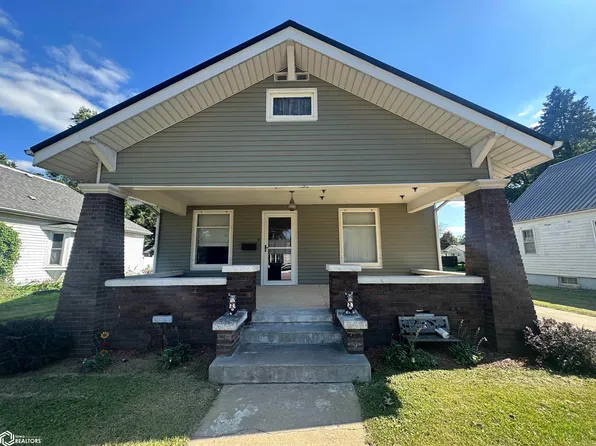 406 E Main St, New London, IA 52645