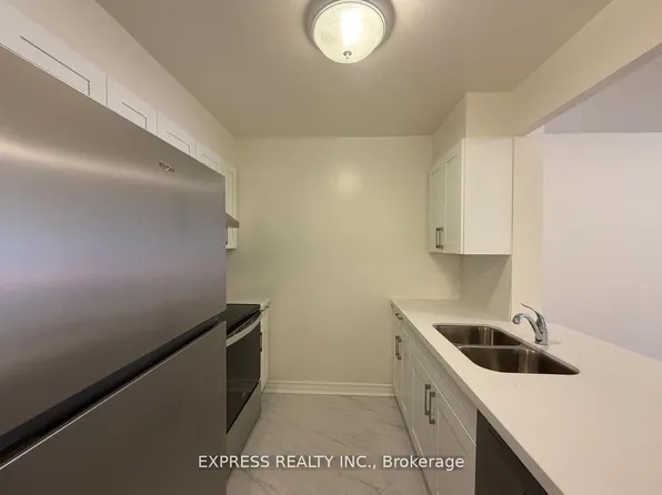 152 Saint Patrick St Unit 308, Toronto, ON M5T 3J9