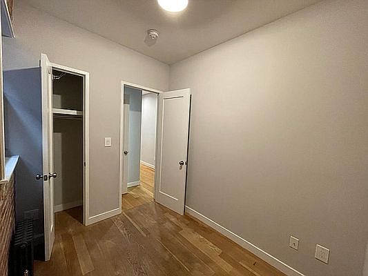 4th image of 21 Catherine St #2BB