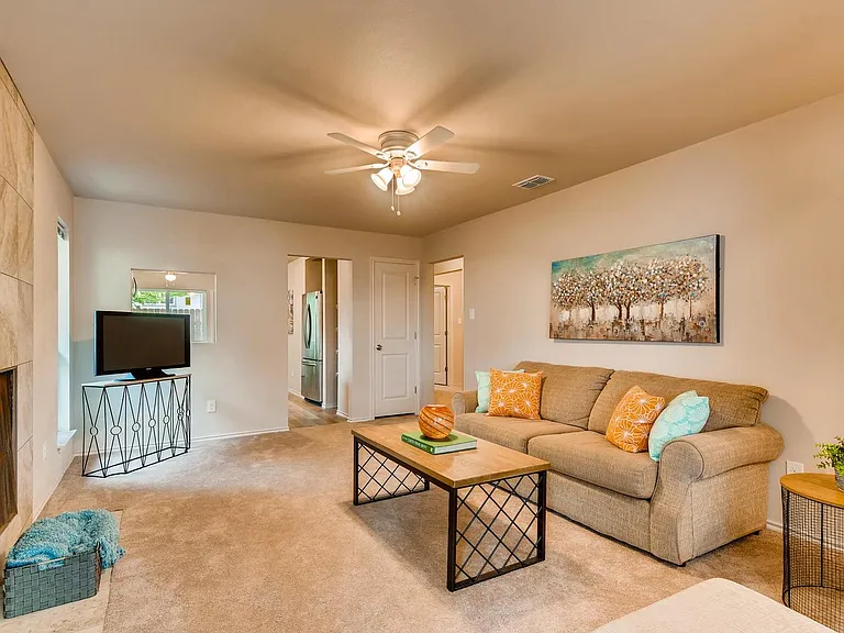 920 Fieldwood Dr — Photo 12