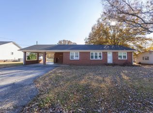 111 Adams St, Trenton, TN 38382