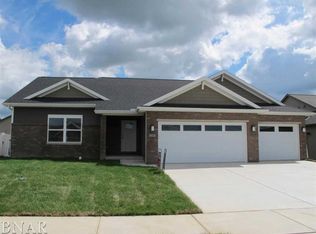 1128 Travertine Rd, Normal, IL 61761