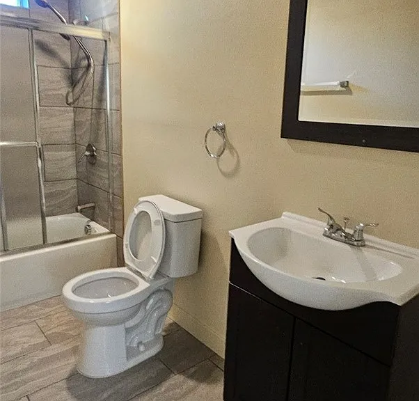 3839 Woodlawn Ave #1/2 — Photo 4