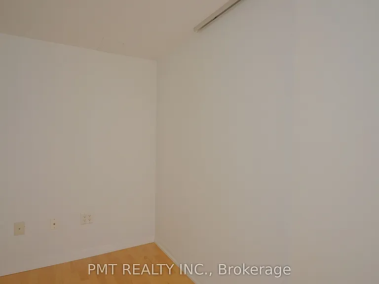 38 Grenville St #1607 — Photo 4