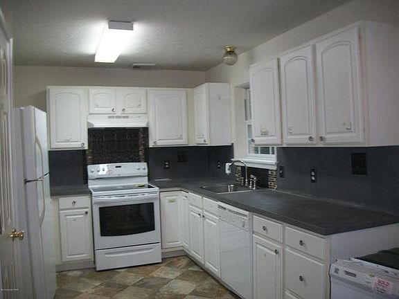 4th image of 1567 Belgravia Dr