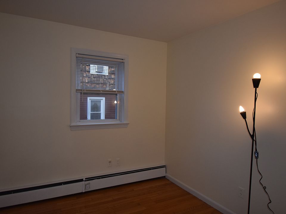 1st image of 126 California Ave