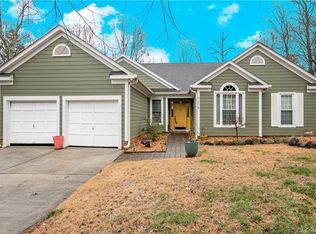 9218 Twin Trail Dr, Huntersville, NC 28078