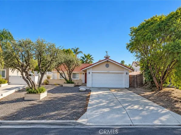 23040 Pheasant Dr, Canyon Lake, CA 92587