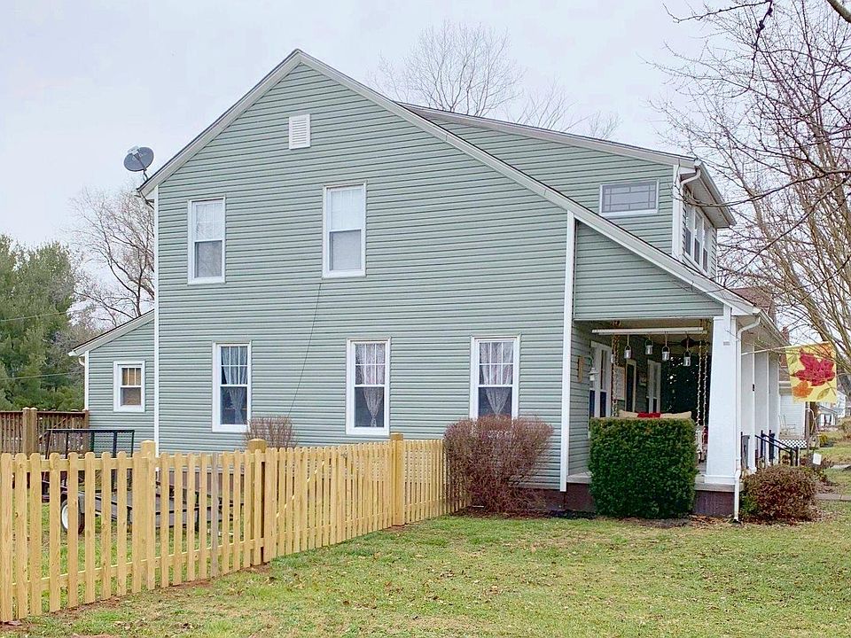 1st image of 609 Westview St