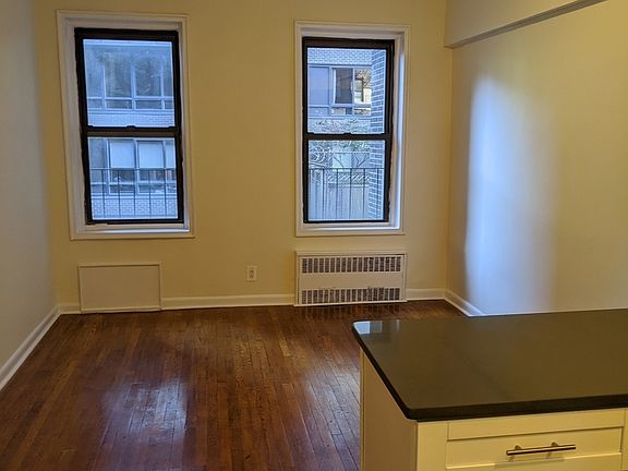 5th image of 338 E 49th St APT 4A