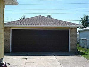 3rd image of 173 Crandon Blvd