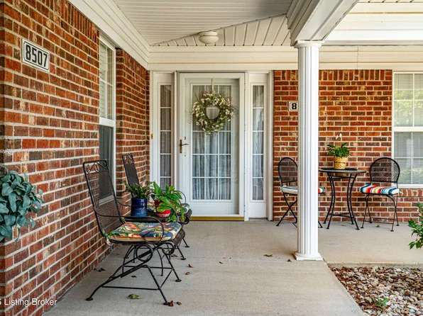 8509 Applegate Village Dr, Louisville, KY 40219