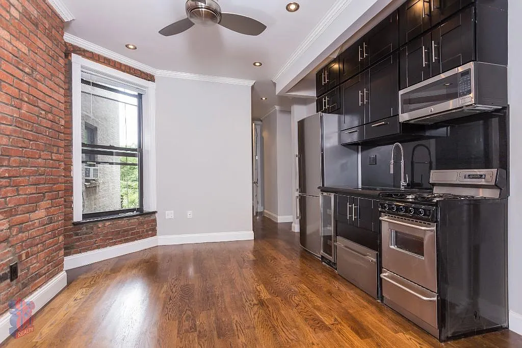 3 West 103rd Street — Photo 2
